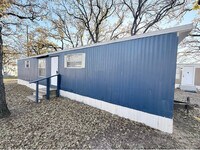 Building Photo - 215 Weeks Rd