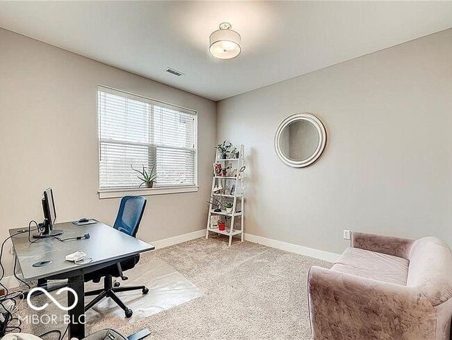 Building Photo - 2579 Filson St