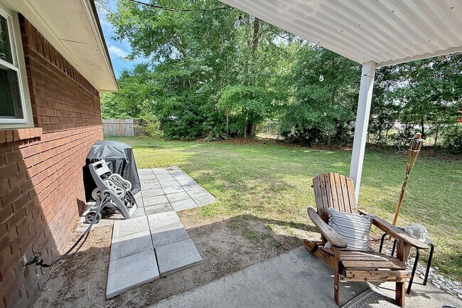 Building Photo - COMING JUNE 2026! (Pet Friendly)
