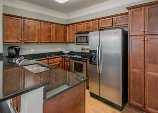 Building Photo - 2310 Elliott Ave