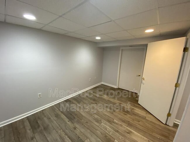 Building Photo - 13 Rocky Stone Dr