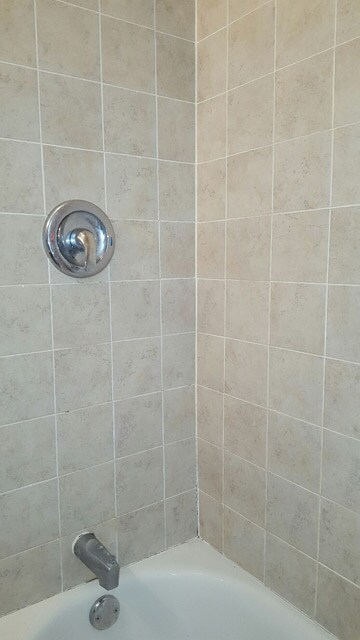 2nd Floor Bathroom View #2 - 524 N 33rd St