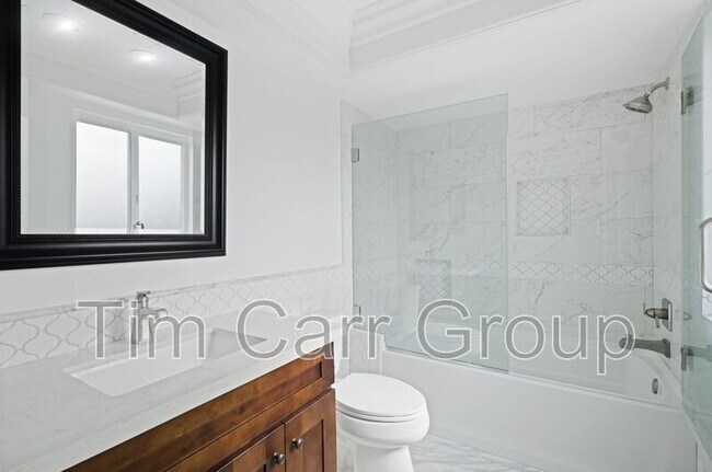 Building Photo - 1300 Antigua Way