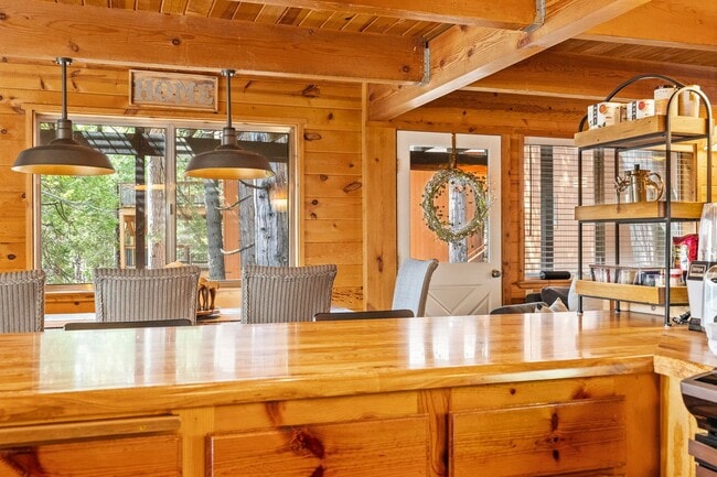 Building Photo - Charming 3-Bedroom, 2-Bath Home in Cold Sp...