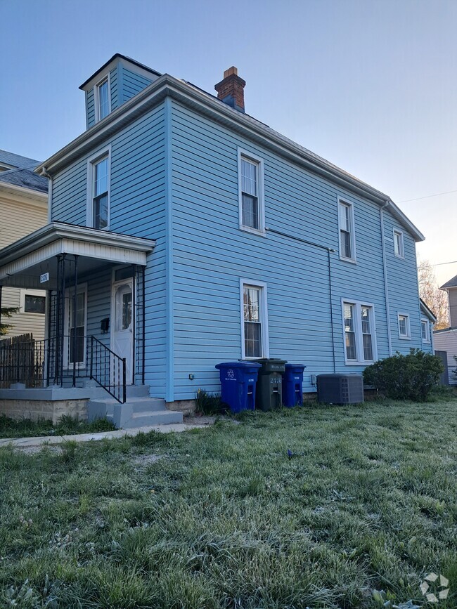 Building Photo - 2176 Indiana Ave