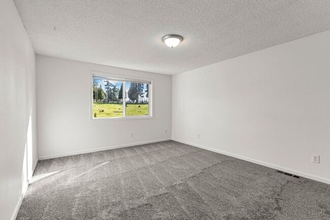 Building Photo - 14520 NW Hunters Dr