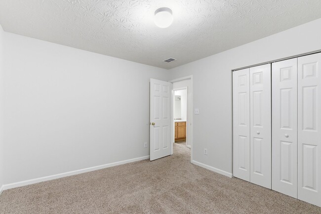 Building Photo - NOW READY!!! 3 bedroom home in sought out Austell city!!!