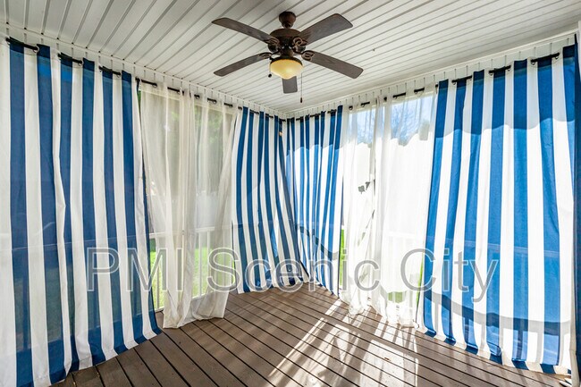 Building Photo - 8802 Mckenzie Farm Dr