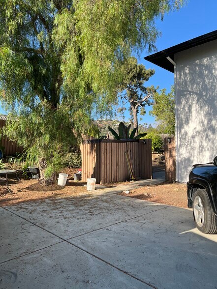 Building Photo - 3342 Silver Oak Ln