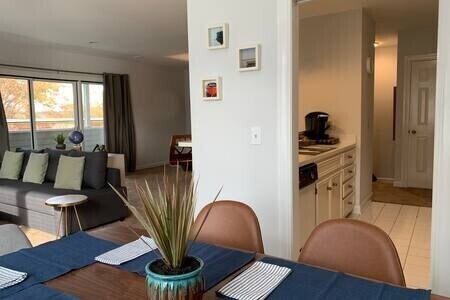 Building Photo - Fully Furnished!