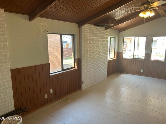 Building Photo - 4331 Emory Rd