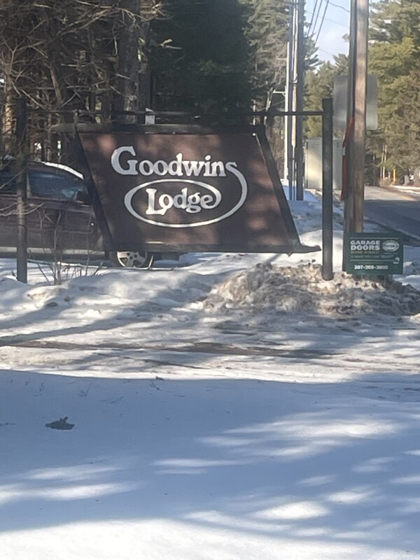 Building Photo - 686 Sebago Rd