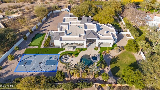 Building Photo - 7610 N Mockingbird Ln