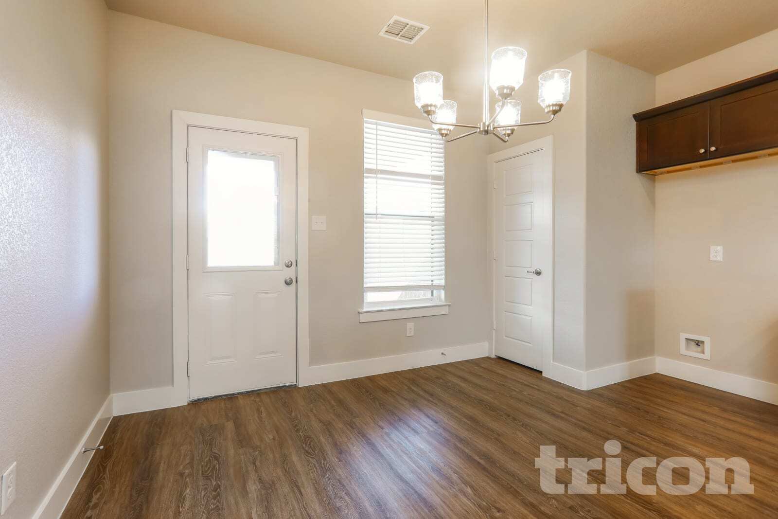 Building Photo - 10344 Ft Teran Trl