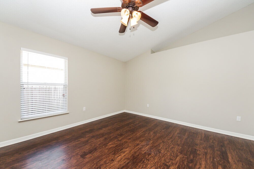 Building Photo - 254 Regal Downs Cir