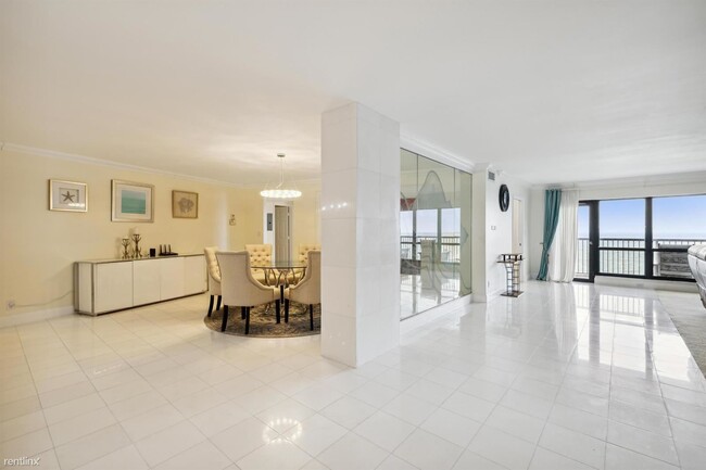 Building Photo - 3 br, 3.5 bath Condo - 1800 S Ocean Blvd A...