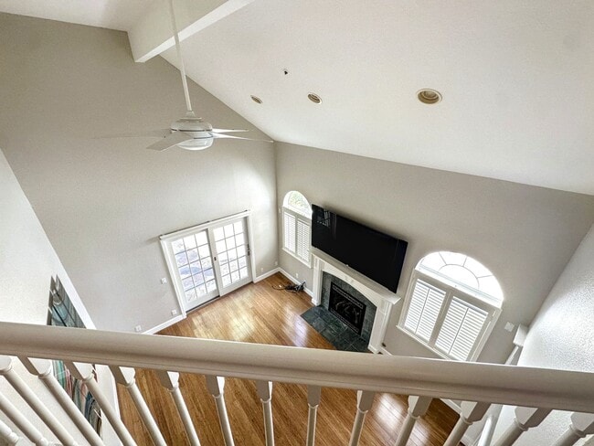 Building Photo - Elegant & Spacious 3BD Home | Pool Access,...