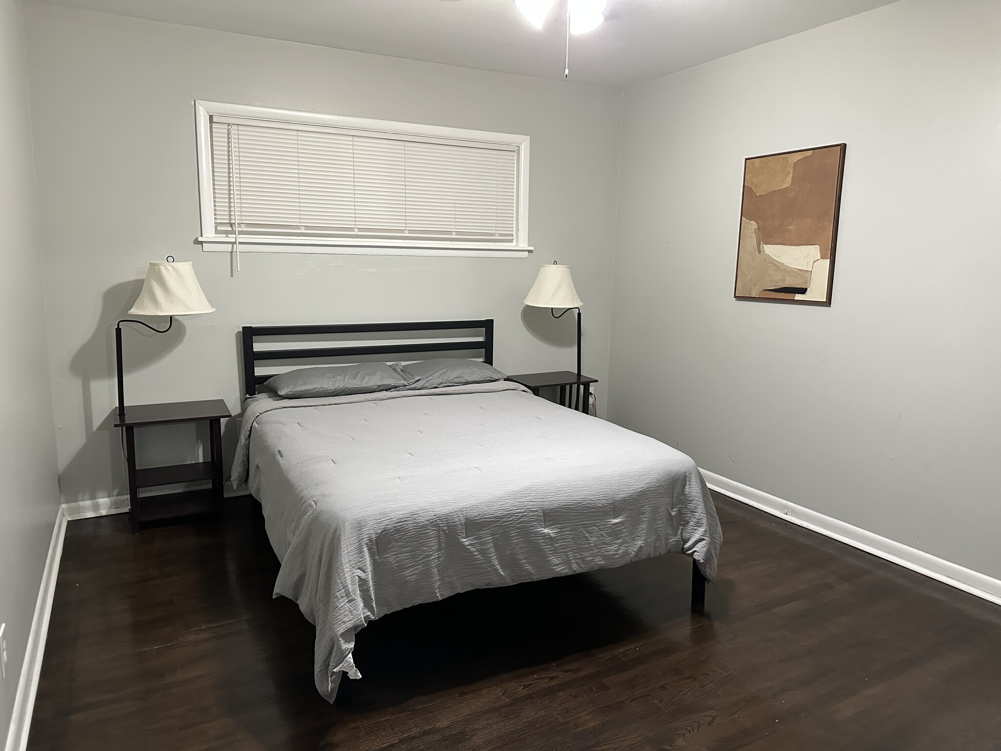 Building Photo - 505 Ward Ave NE