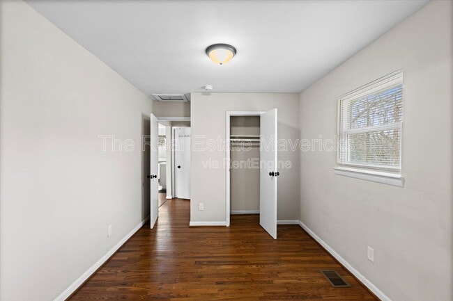 Building Photo - 5312 Slayton Ave