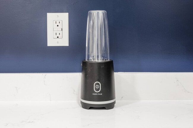 Building Photo - 1523 S East St