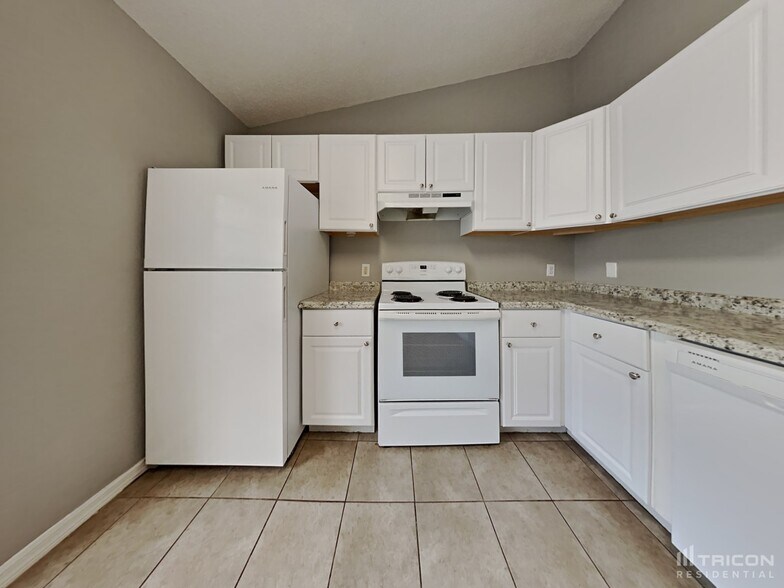 Building Photo - 3095 Branchville Dr
