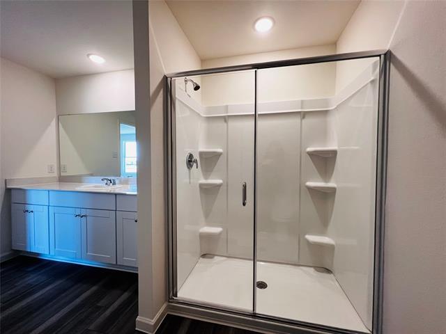 Building Photo - 2217 Pioneer Dr