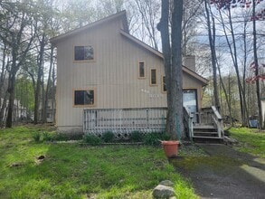 Building Photo - 940 Country Pl Dr