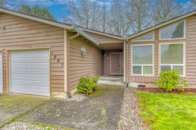 Building Photo - 1467 NW 176th Pl