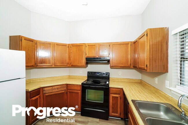 Building Photo - 8409 Forest Ridge Dr