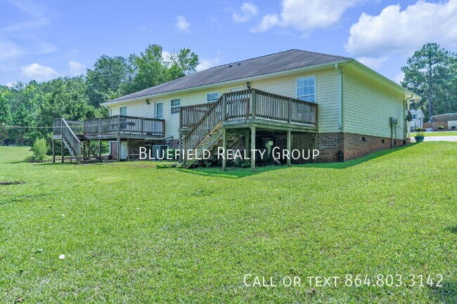 Building Photo - 503 Ridgeville Church Rd
