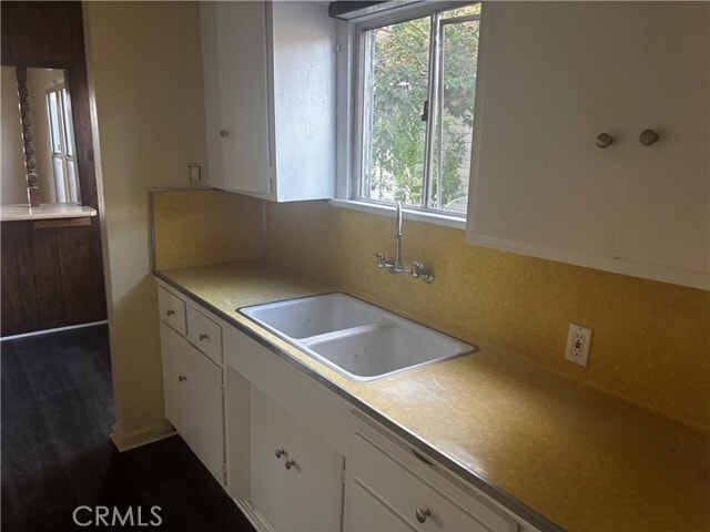 Building Photo - 4058 Santa Ana St