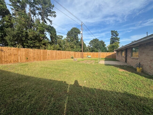 Building Photo - 12811 Labelle Ln