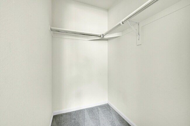 Building Photo - $2,044.95 - 2 Bed, 2 Bath Ground Floor Condo with AC, and In Unit Laundry!