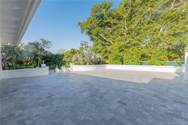 Building Photo - 3365 SE St Lucie Blvd