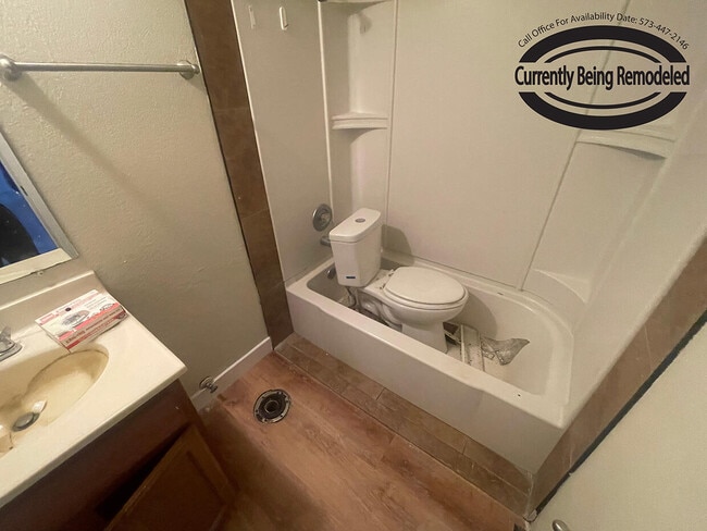 Building Photo - 319 West Blvd N