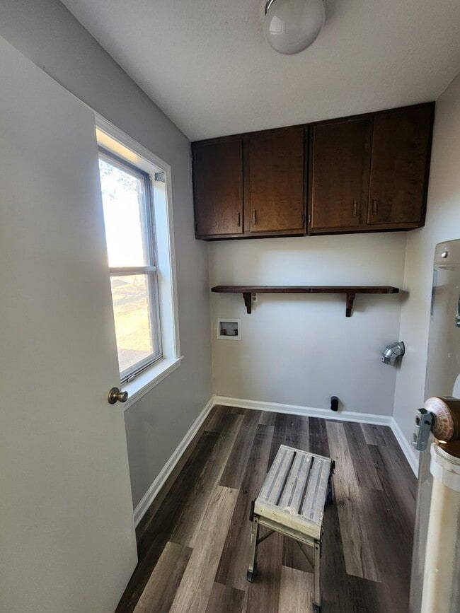 Building Photo - Single family home located in West Memphis