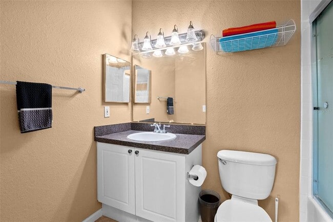 Building Photo - 2141 Portofino Pl