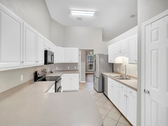 Building Photo - 2427 Tumbleweed Dr