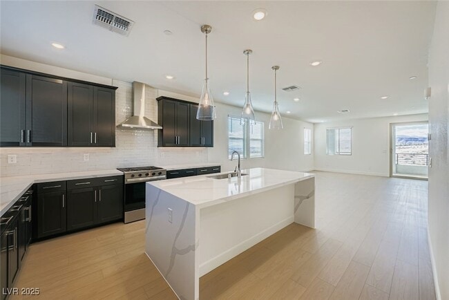 Building Photo - 11737 Stone Curlew Ave