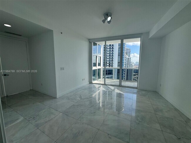 Building Photo - 18201 Collins Ave