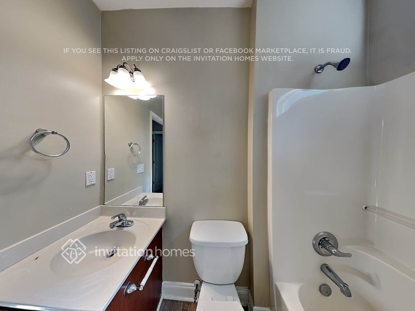 Building Photo - 505 Lakeside View