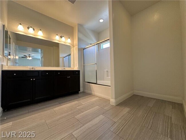 Building Photo - 7726 Pyrenees Park Dr
