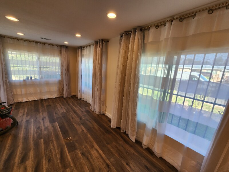 Building Photo - 1364 Belle St