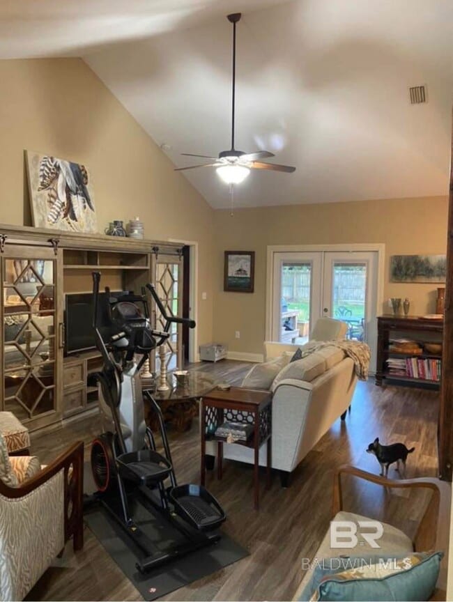 Building Photo - 728 Amador Avenue