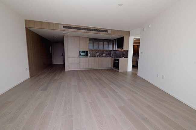 Building Photo - 1000 Auahi St