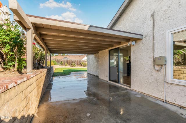 Building Photo - 634 Hillcrest Dr