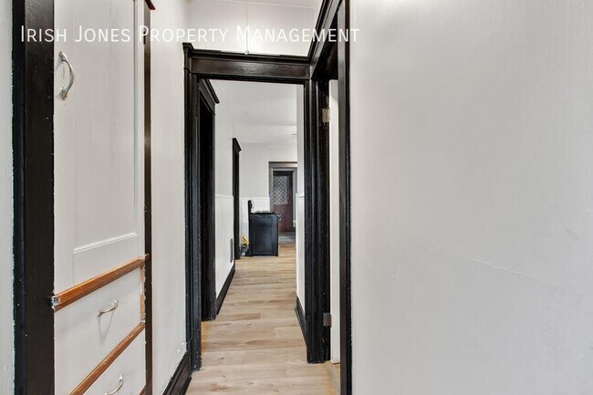 Building Photo - 128 Crowley Ave