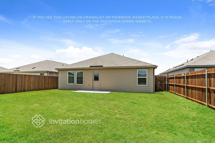Building Photo - 922 Carrick Dr