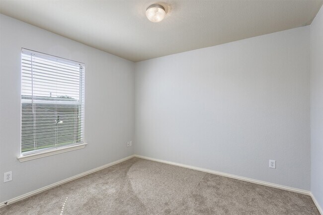Building Photo - 14504 Eaglemont Dr
