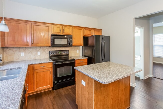 Building Photo - 10910 Claude Freeman Dr